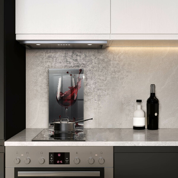 Glass worktop saver Red wine in a glass