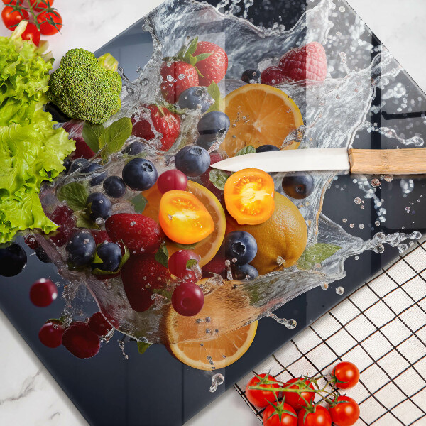 Glass worktop saver Fruit in water