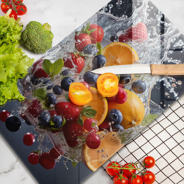 Glass worktop saver Fruit in water