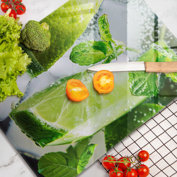Glass worktop saver Water with lime and ice