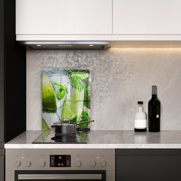 Glass worktop saver Water with lime and ice