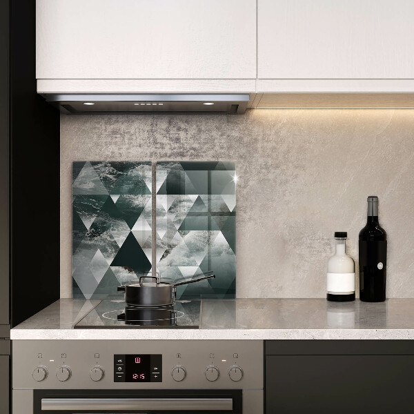 Chopping board Triangles and water