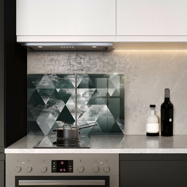 Chopping board Triangles and water