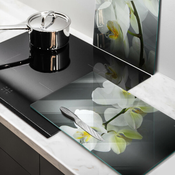 Chopping board White orchid flowers