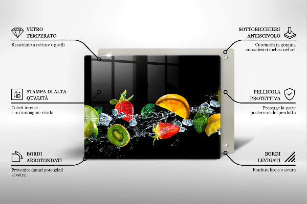 Chopping board Fruits in water