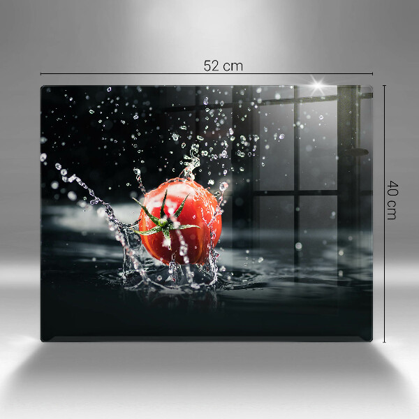 Chopping board Tomato in water