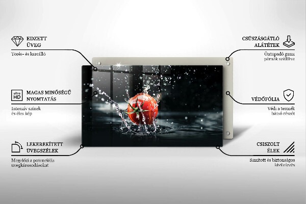 Chopping board Tomato in water