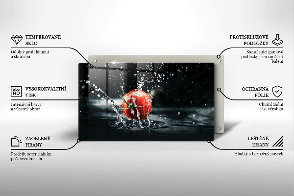 Chopping board Tomato in water