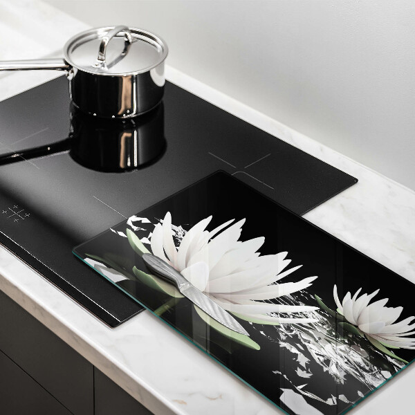 Chopping board glass White lilies on the water