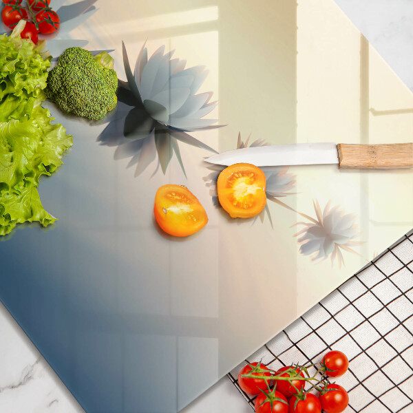 Chopping board Lilie flowers on the water