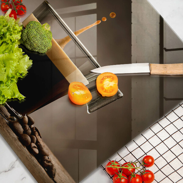 Chopping board Glass and coffee beans