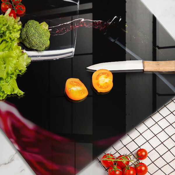Chopping board Red wine glass