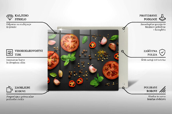 Chopping board Tomatoes and spices