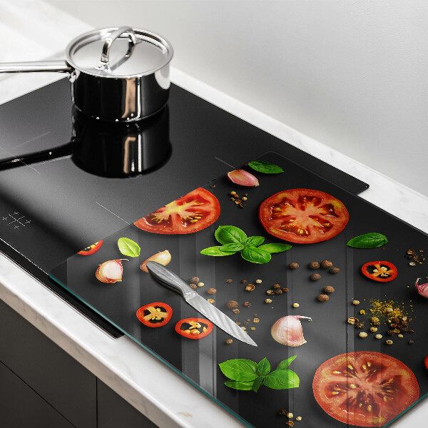 Chopping board Tomatoes and spices