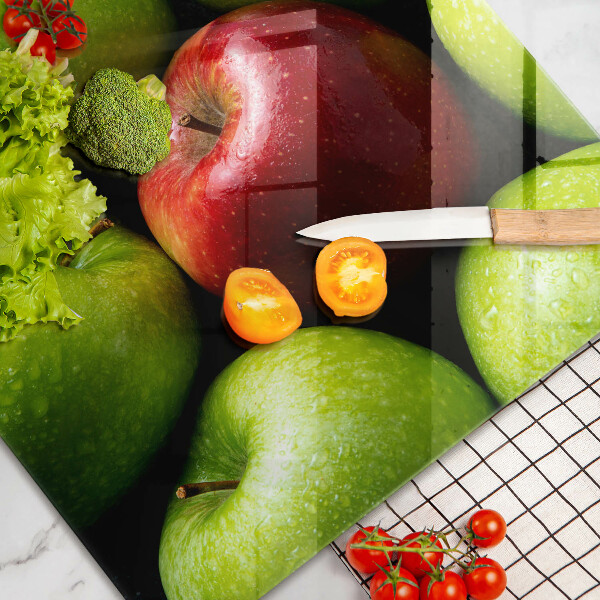 Chopping board glass Juicy apples