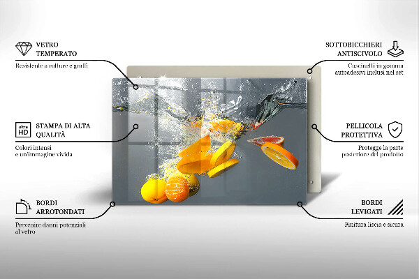 Chopping board Lemons in water