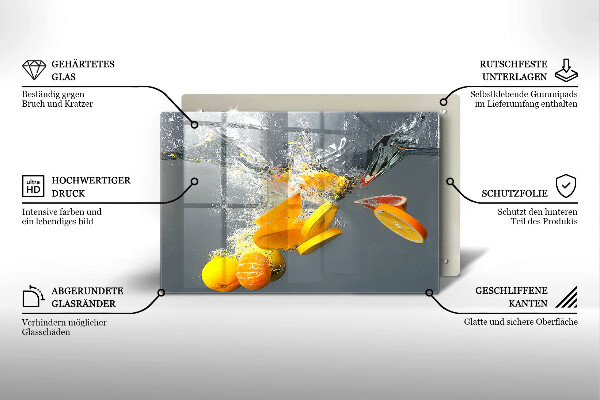 Chopping board Lemons in water