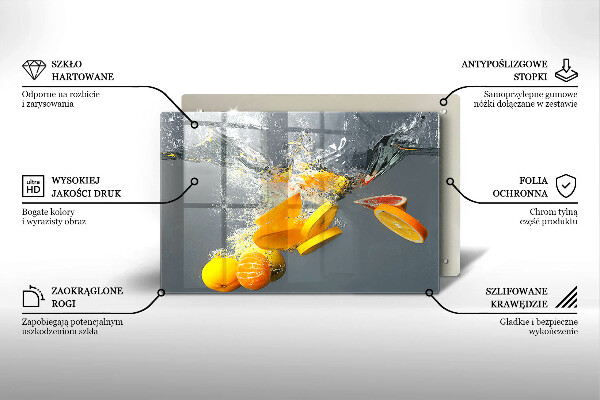 Chopping board Lemons in water