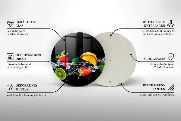 Cutting board Fruits in water