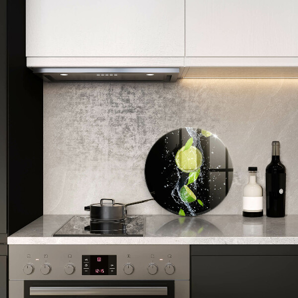 Glass worktop saver Juicy lime in water