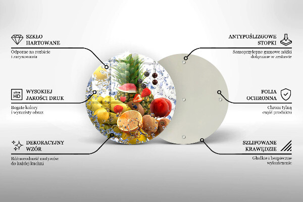 Chopping board Juicy fruit and water