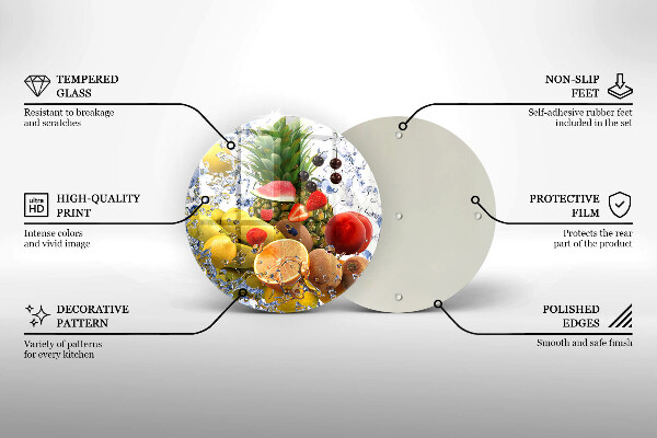 Chopping board Juicy fruit and water