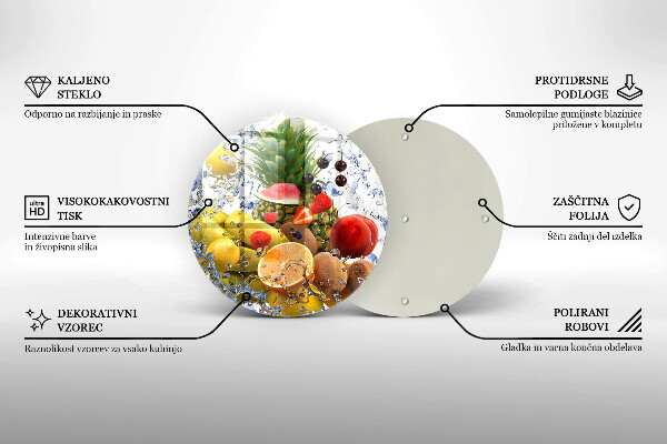 Chopping board Juicy fruit and water