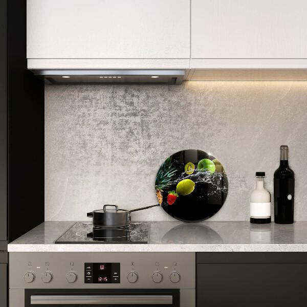 Cutting board Fruits in water