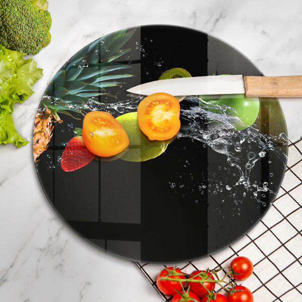 Cutting board Fruits in water