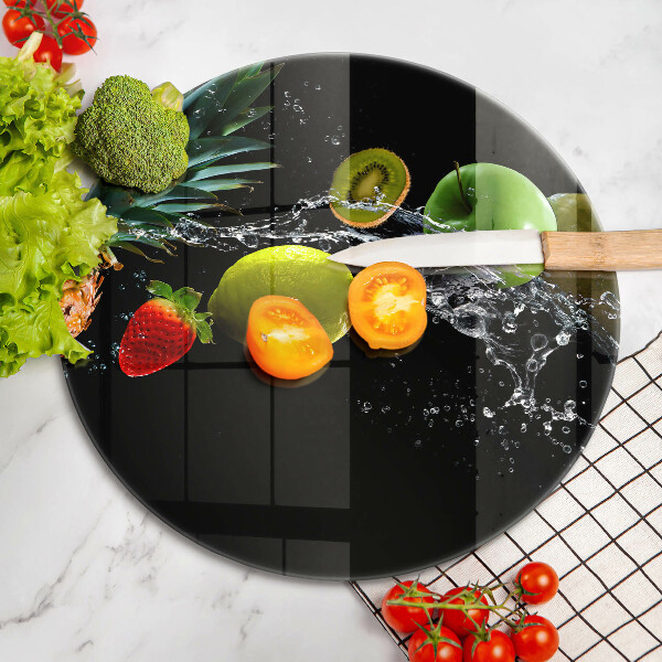 Cutting board Fruits in water