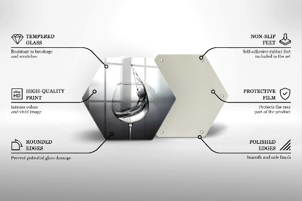 Chopping board glass A glass of water