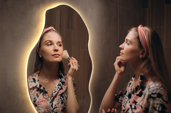 Organic shape led backlit mirror ornamental 45x90 cm