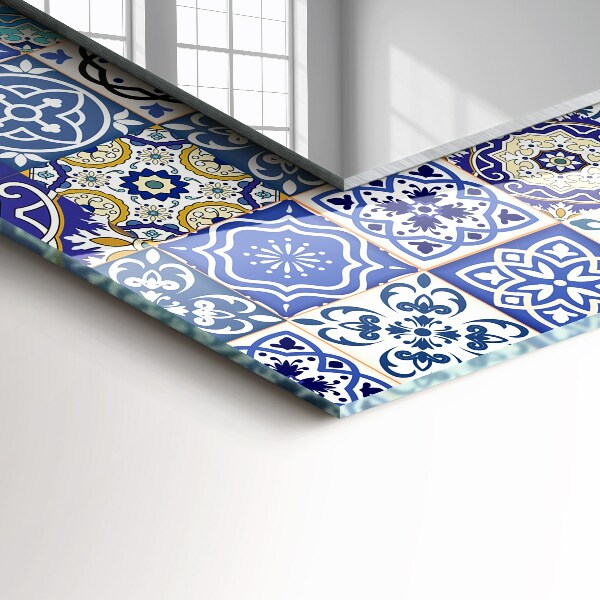 Decorative mirror Moroccan motifs