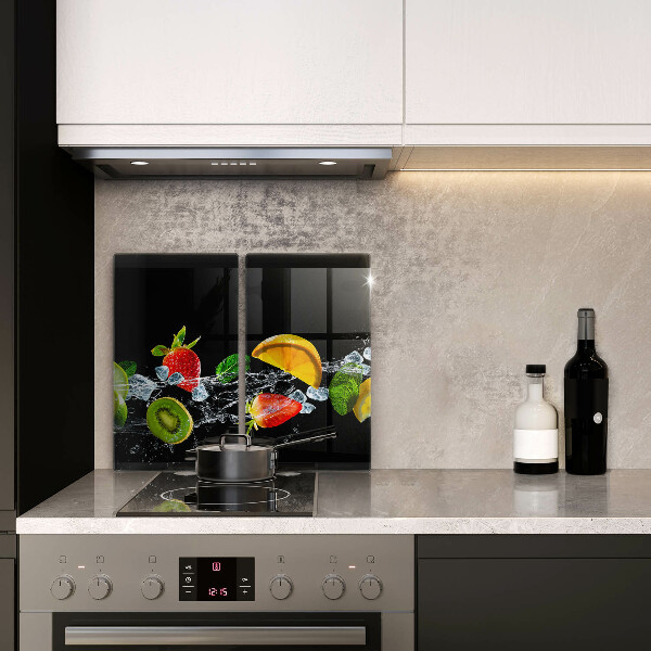 Kitchen worktop saver Fruits in water