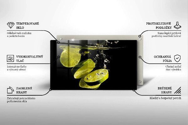 Glass worktop saver Lime in water