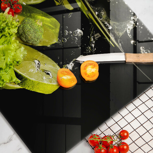 Glass worktop saver Lime in water