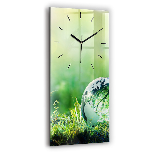 Modern vertical wall clock Globe