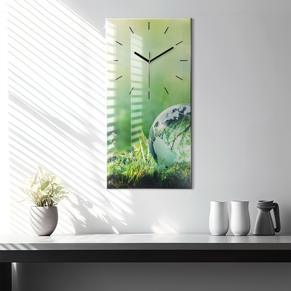 Modern vertical wall clock Globe