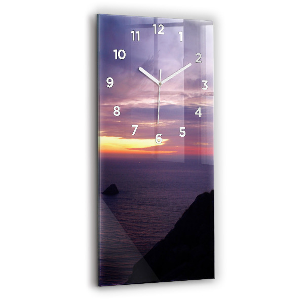 Modern vertical wall clock Stone head
