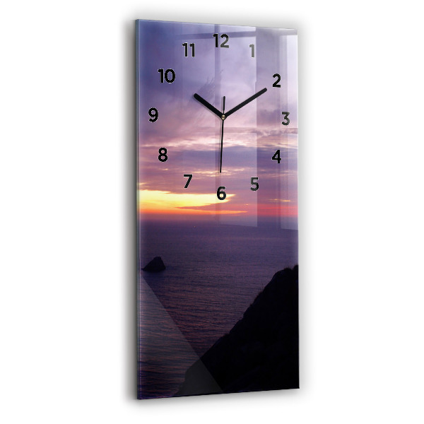Modern vertical wall clock Stone head