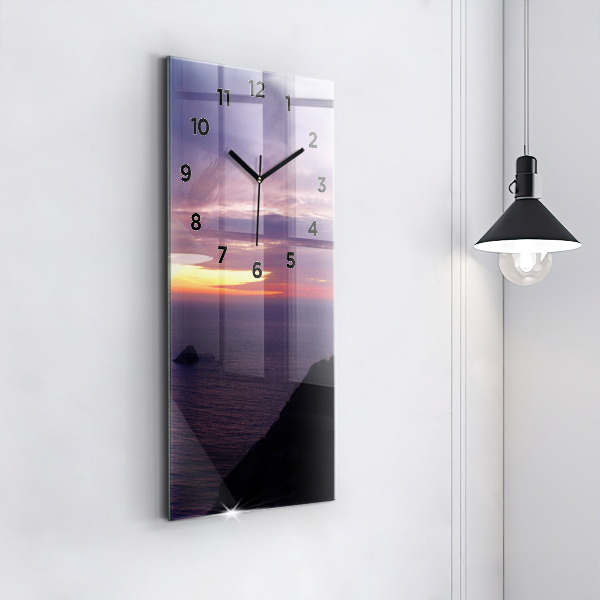 Modern vertical wall clock Stone head