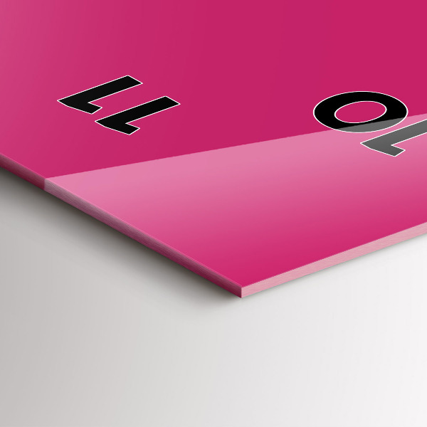 Modern vertical wall clock Color strong pink