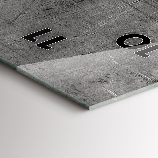 Modern vertical wall clock Metal wall