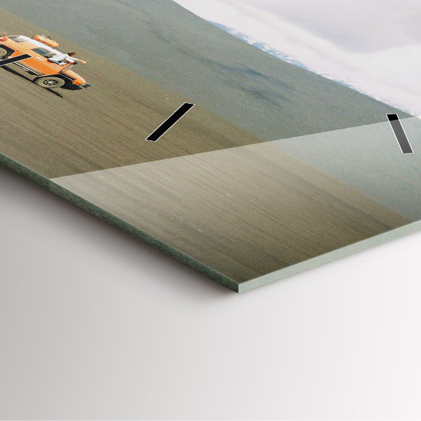 Square glass wall clock Vehicle in the Kamchatka desert