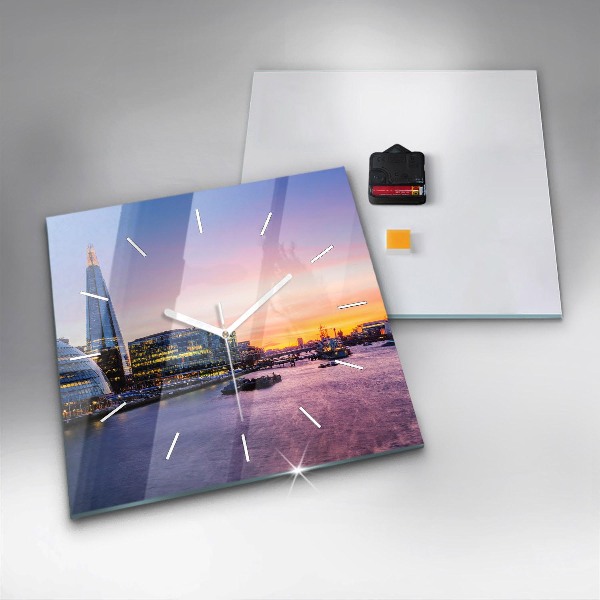Square glass wall clock View of London