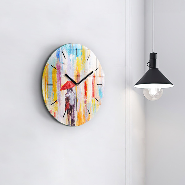 Round glass clock Couple in the rain