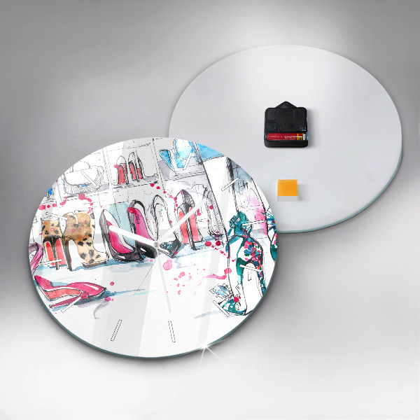 Round glass clock The element of femininity