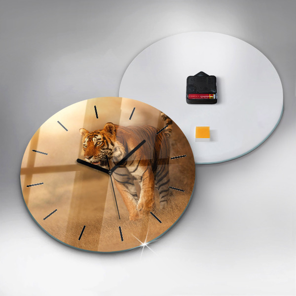 Round glass clock Hunting Tiger