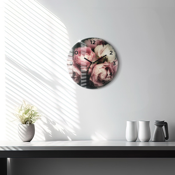 Round glass clock Bouquet of pink roses