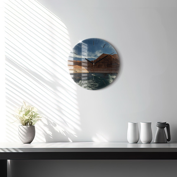 Round glass clock Person on water skis